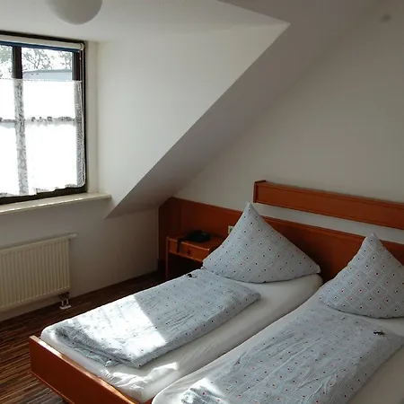 Hausener Dorfkrug 3* Frankfurt am Main