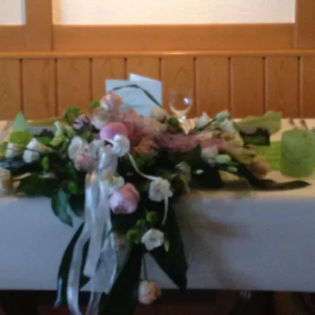 Отель Hausener Dorfkrug 3*