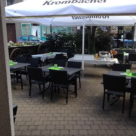 Hausener Dorfkrug 3* Frankfurt am Main