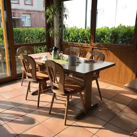 Hausener Dorfkrug Hotel 3*