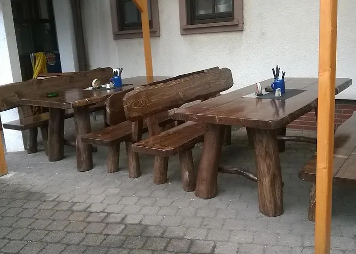 Отель Hausener Dorfkrug 3*