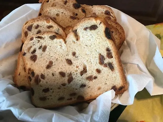 Отель Hausener Dorfkrug 3*