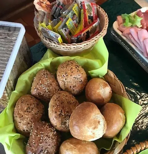 מלון Hausener Dorfkrug פרנקפורט