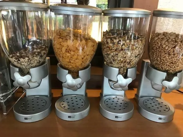 Hausener Dorfkrug Отель 3*