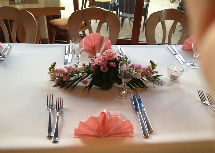 Hotel Hausener Dorfkrug 3*