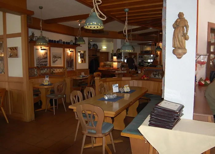 Hotel Hausener Dorfkrug 3*