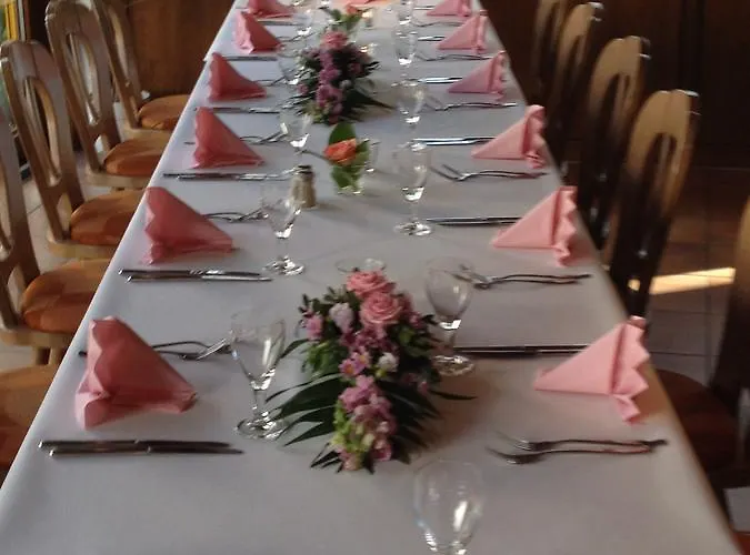 Hotel Hausener Dorfkrug 3*